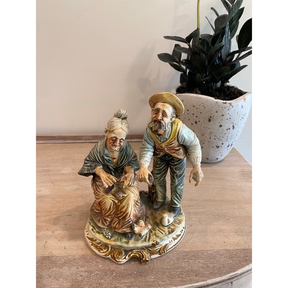 CAPODIMONTE PORCELAIN Figurine Old Couple Made In Italy